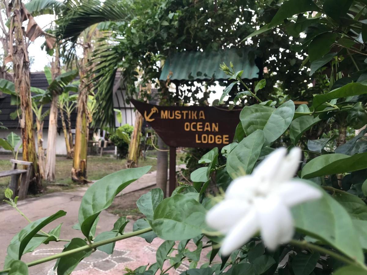 Mustika Ocean Lodge Gili Air Dış mekan fotoğraf