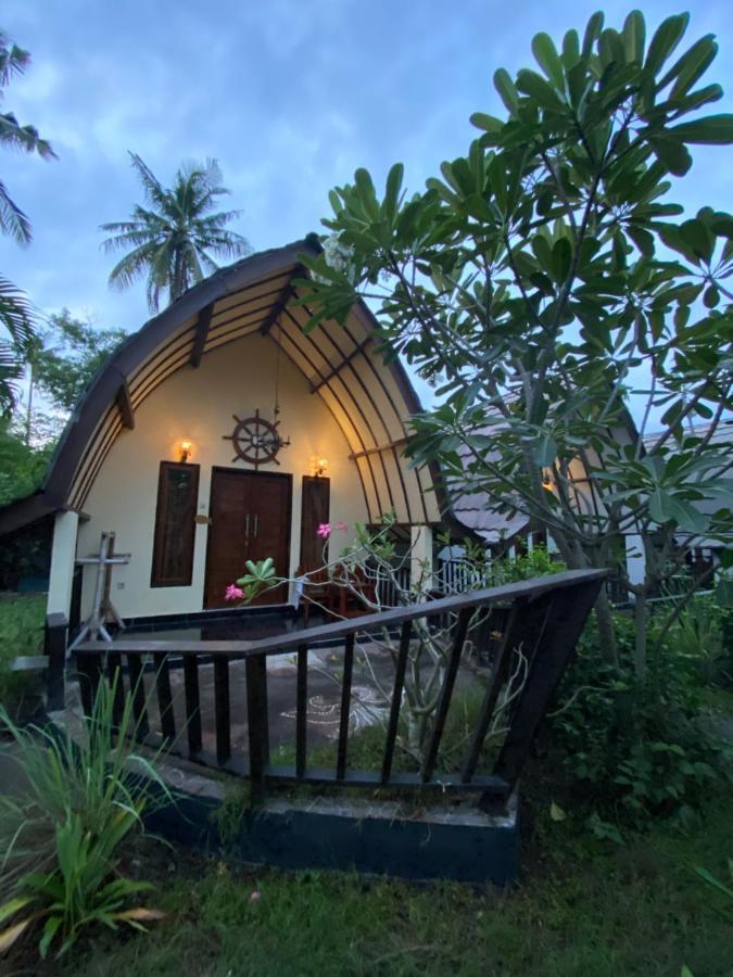 Mustika Ocean Lodge Gili Air Dış mekan fotoğraf
